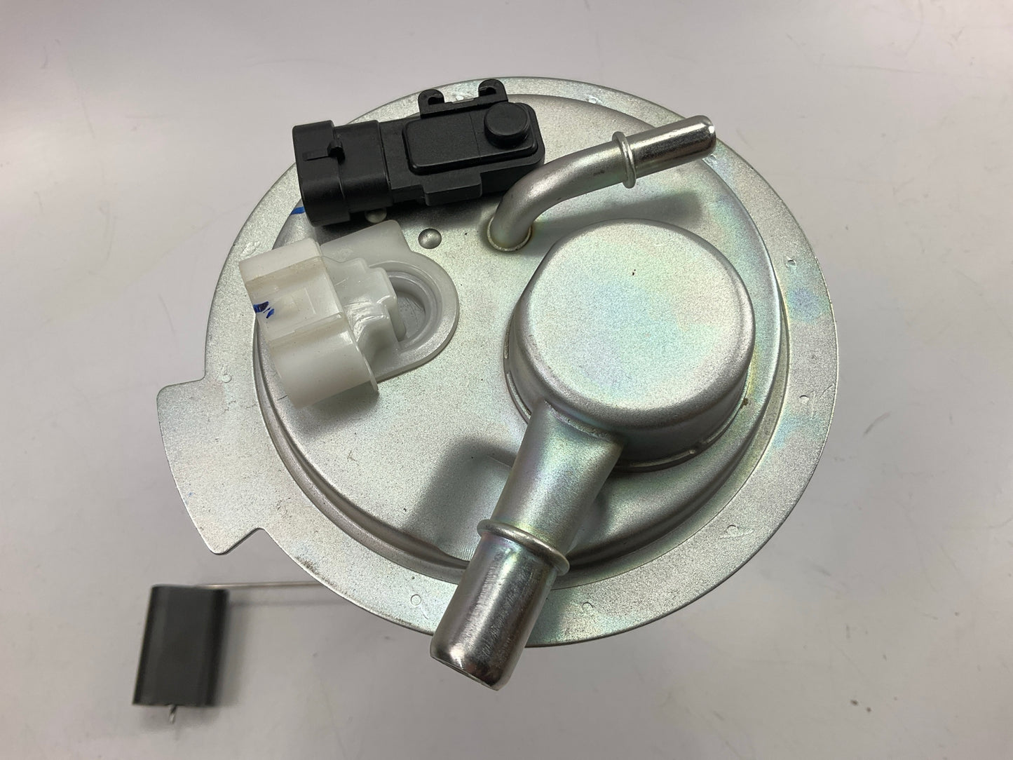 NEW UNBOXED - PN3053 Fuel Pump Module Assembly