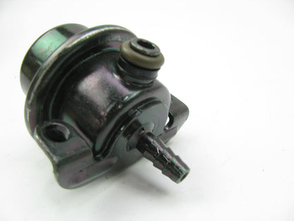 NEW UNBOXED PR17 Stock Replacement Fuel Pressure Regulator 1986-92 Ford 2.9L-V6