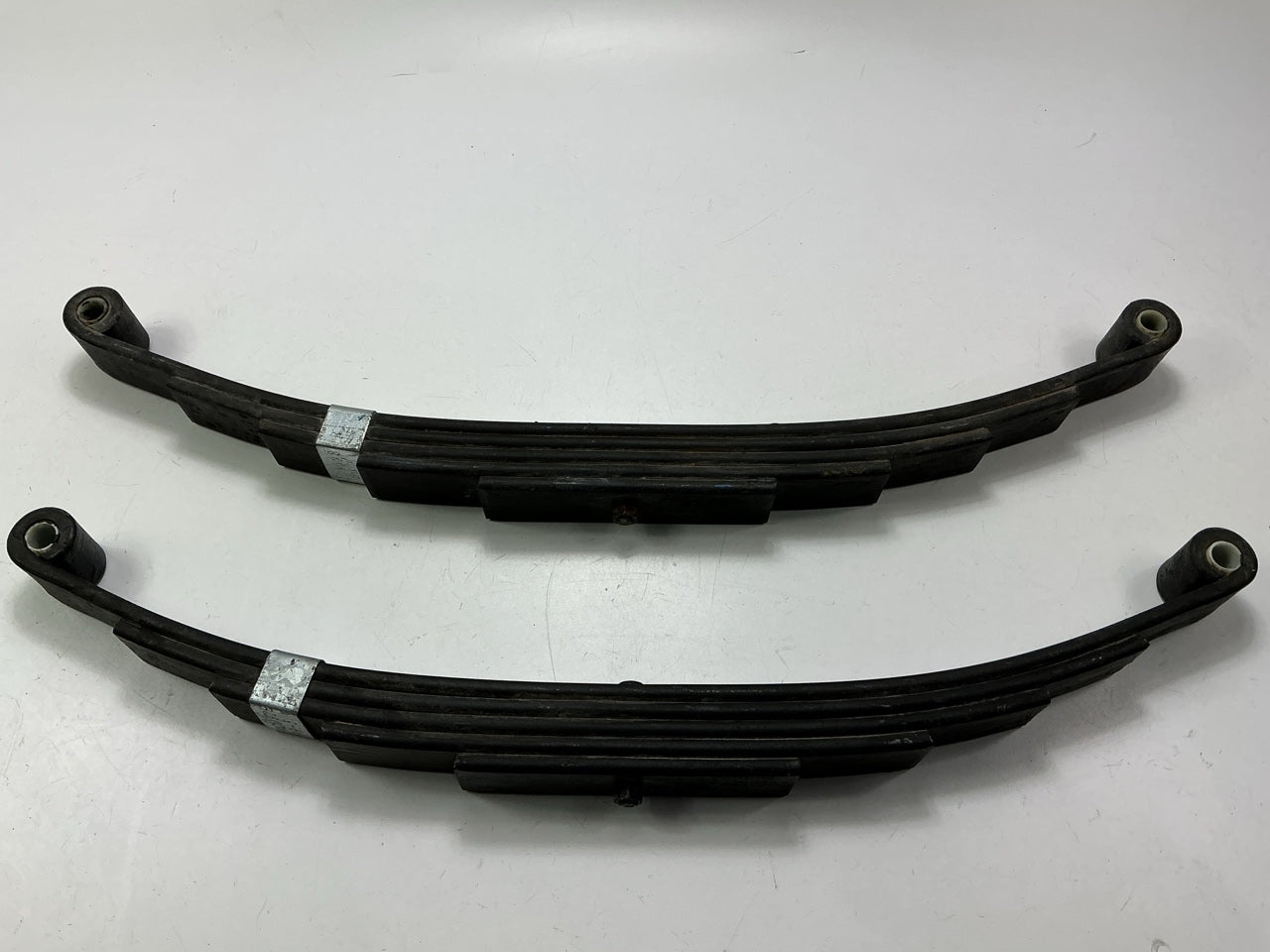 (2) PR5 5-Leaf Double-Eye Leaf Springs For 6,000-lb Trailer Axles - 25-1/4'' Long