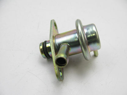 NEW UNBOXED PR185 Stock Fuel Pressure Regulator 1992 Mitsubishi 1.8L 2.4L-L4
