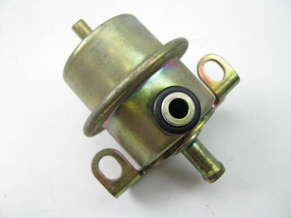 NEW - OUT OF BOX STANDARD PR60 Fuel Pressure Regulator