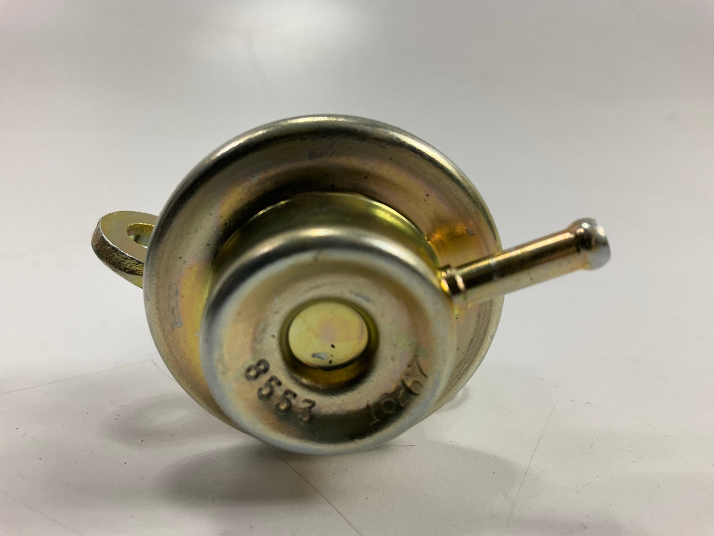 NEW - OUT OF BOX PR89 Fuel Injection Pressure Regulator