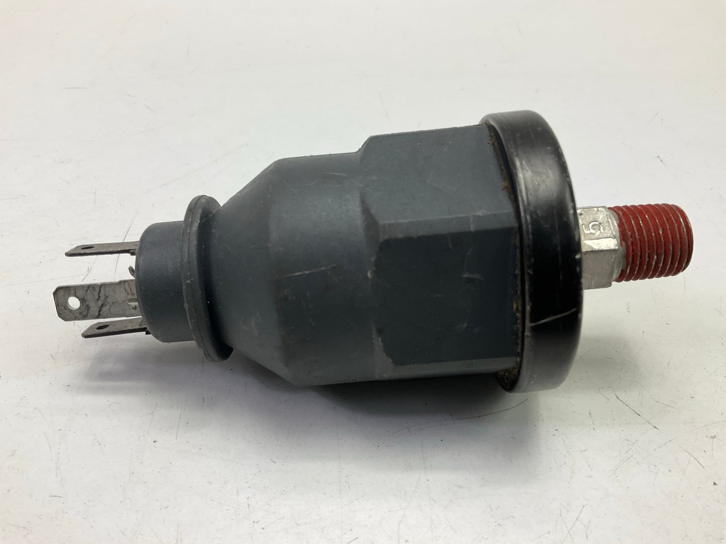 NEW - OUT OF BOX - PS-241 Engine Oil Pressure Sensor Switch