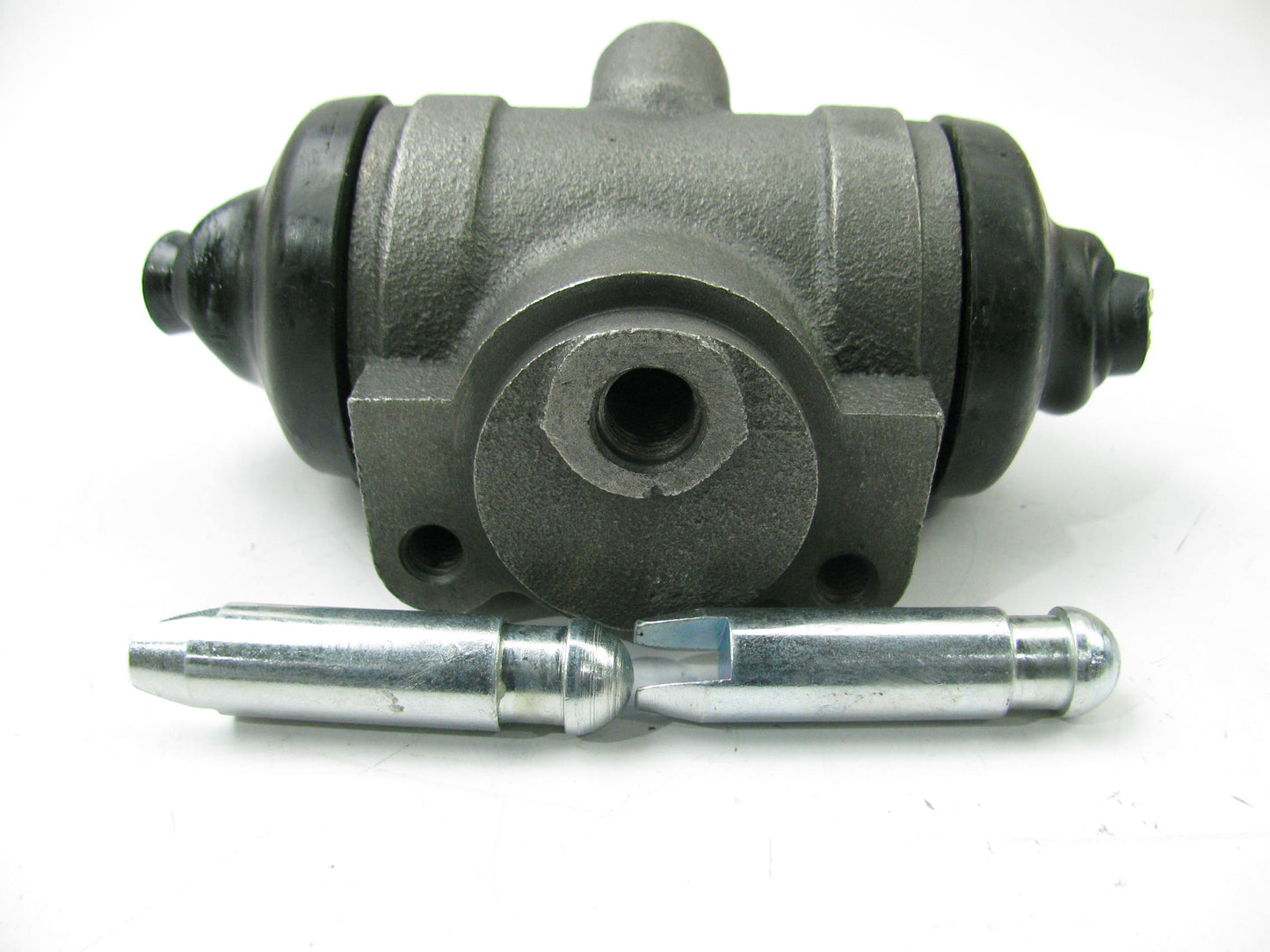 NEW - OUT OF BOX PWC18197 Drum Brake Wheel Cylinder - Rear