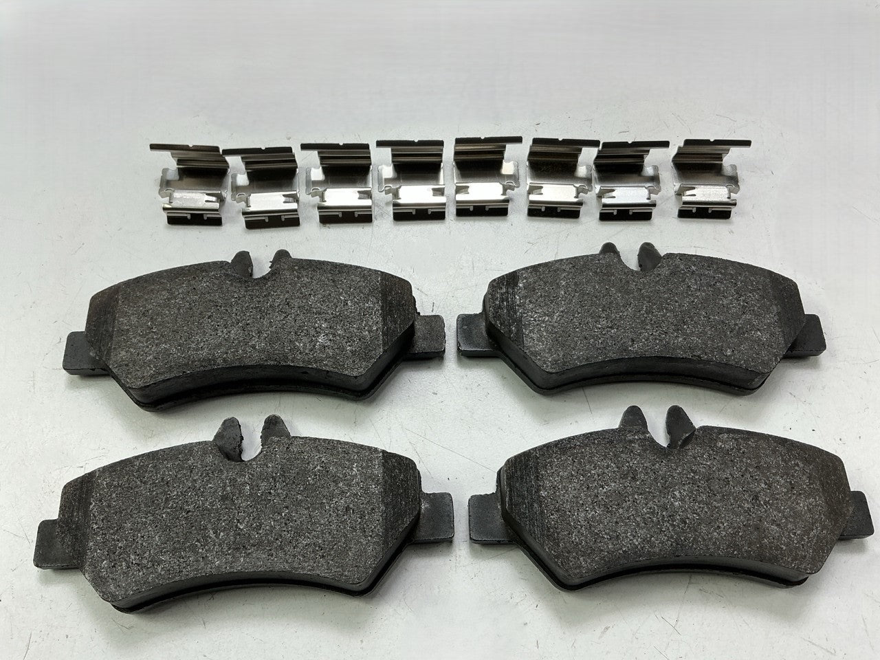 PXG1317 Rear Brake Pads For 2007-2009 Dodge Sprinter 2500