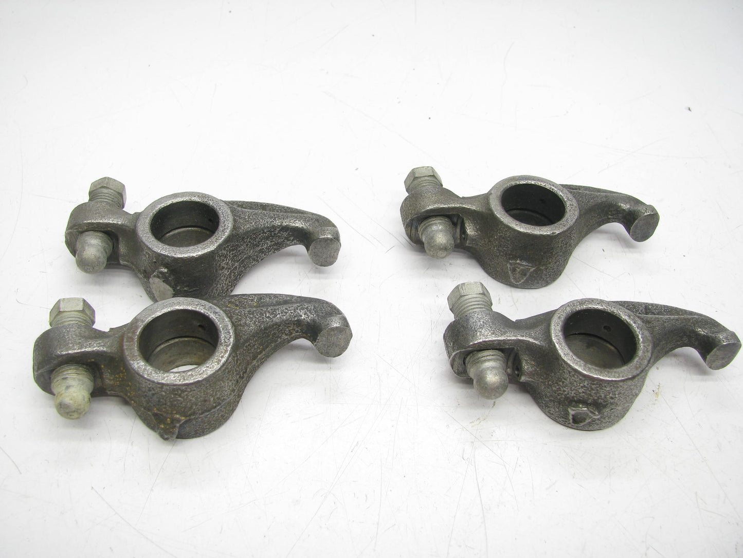 (4) UNBOXED R-946 Engine Rocker Arms For 1968-1978 Ford 172 192 Diesel Tractor