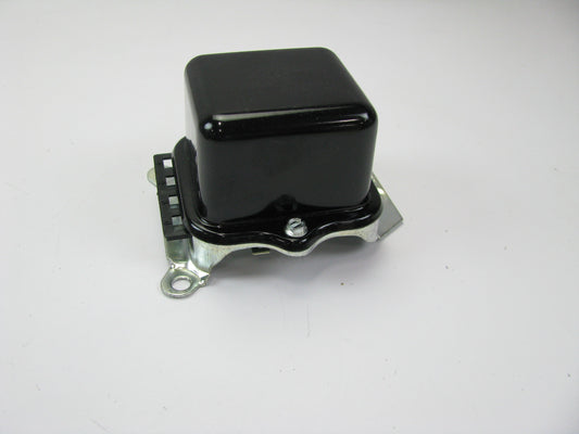 NEW - UNBOXED - R281 Voltage Regulator