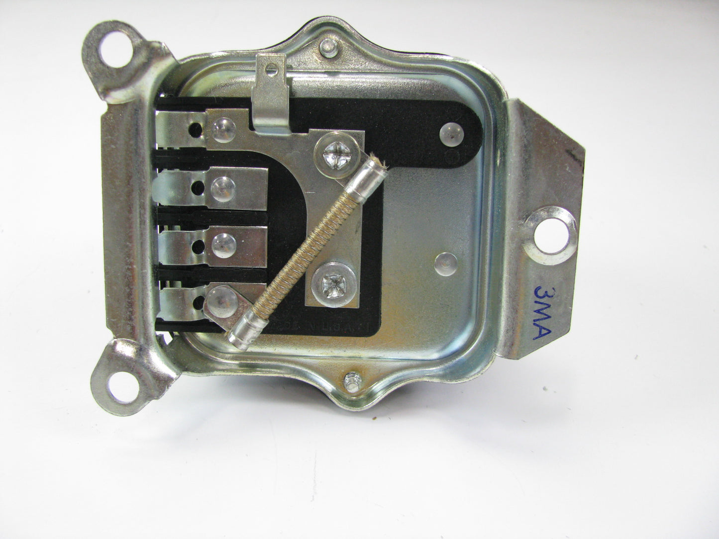 NEW - UNBOXED - R281 Voltage Regulator