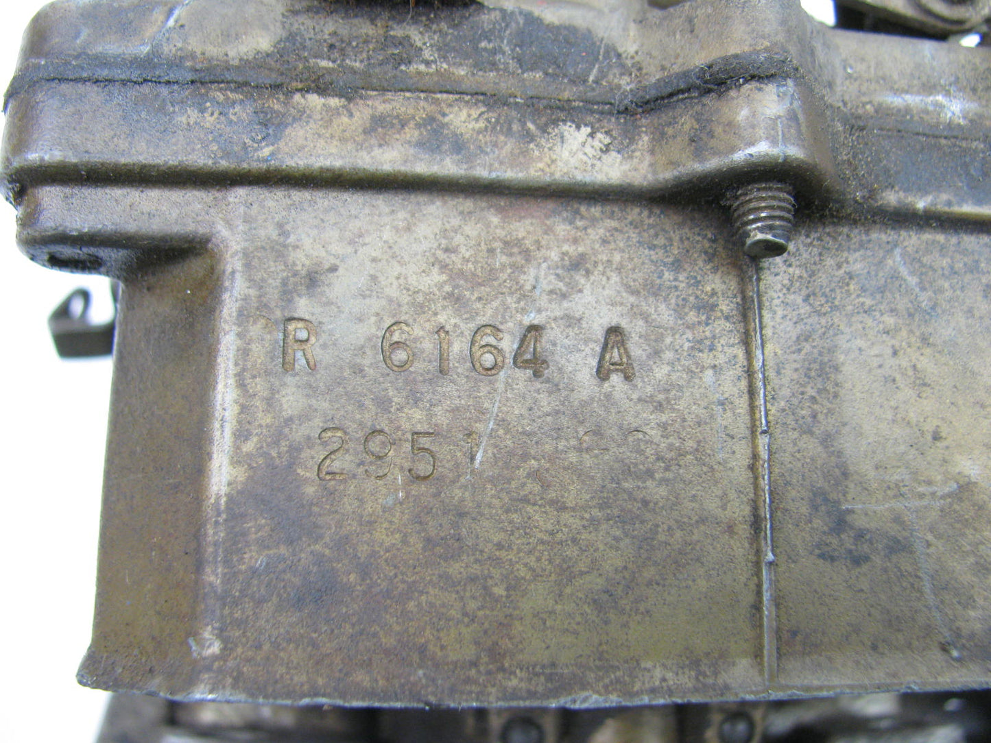 REBUILDABLE CORE R6164A Carburetor Holley 2-BBL 2210 For 71-72 Dodge TRUCK