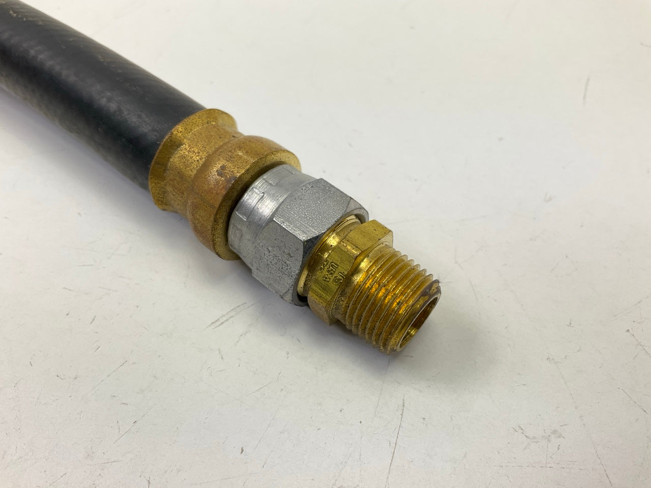 Unboxed Meritor R95550726BK Air System 1/2'' Air Hose, 3/8''-18 NPTF Swivel, 26'' L