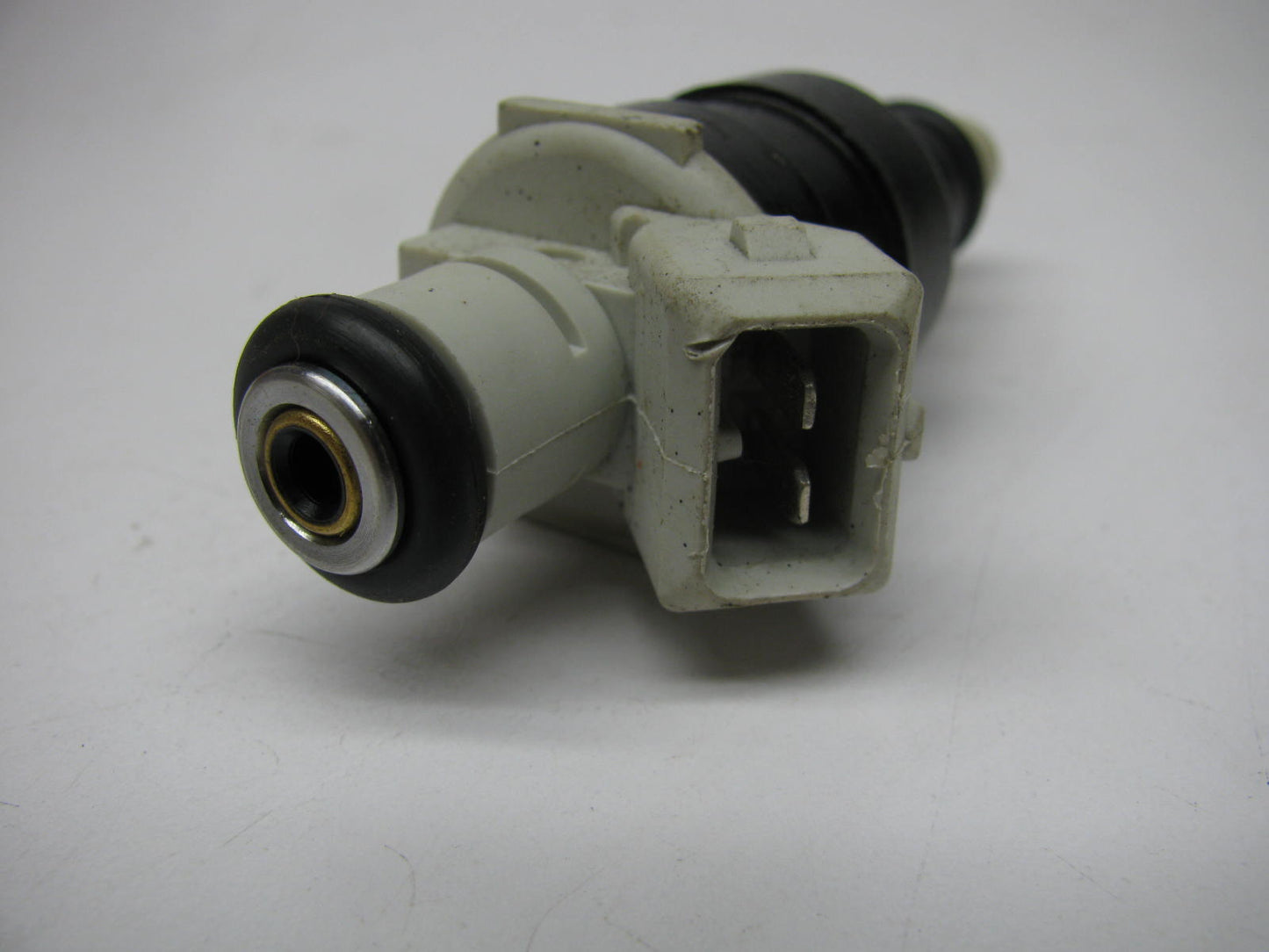 NEW - OUT OF BOX - RI235 Fuel Injector