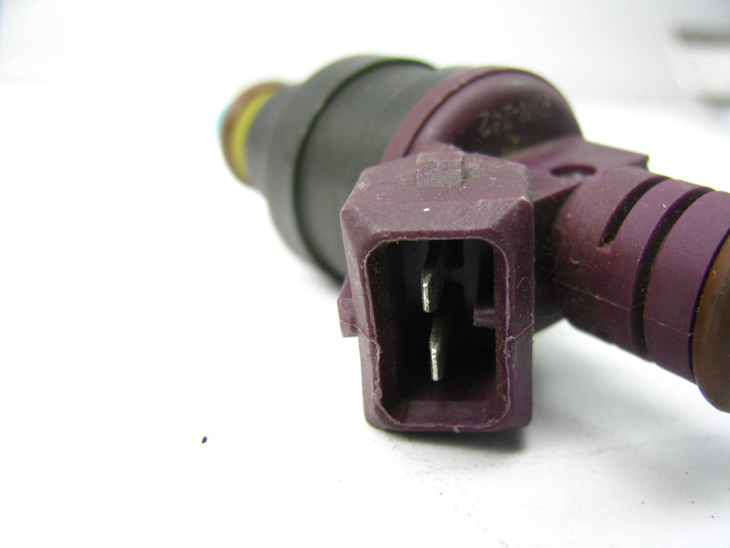 REMAN - OUT OF BOX RIN-242 Fuel Injector 1995-1997 Ford Mazda 2.3L-L4