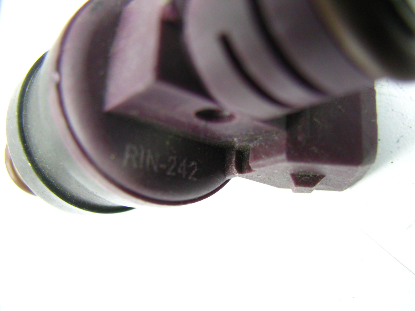 REMAN - OUT OF BOX RIN-242 Fuel Injector 1995-1997 Ford Mazda 2.3L-L4