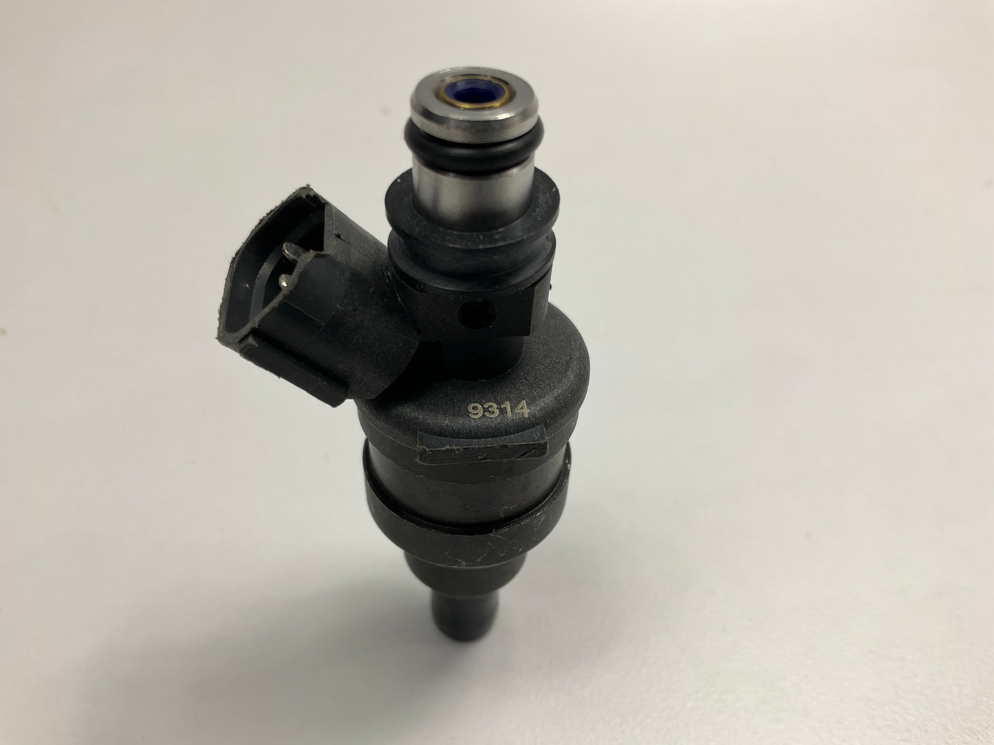 (4) NEW - OUT OF BOX RIN-580 Fuel Injector For 1990-1995 Mazda 1.6L 1.8L-L4