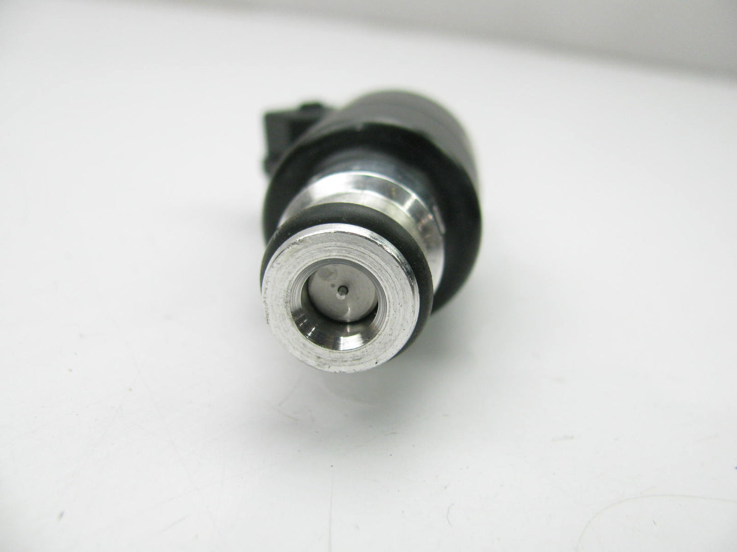 NEW UNBOXED RIN-88 Fuel Injector For 1989-1994 GM QUAD-4
