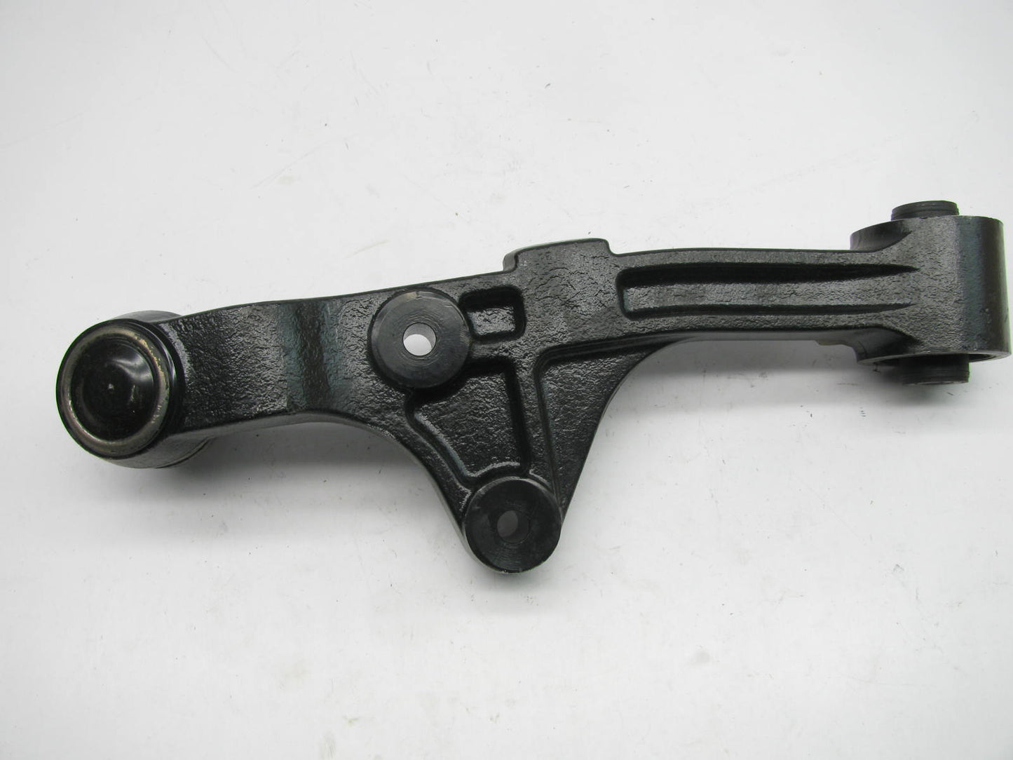 NEW UNBOXED Front Left Lower Control Arm & Ball Joint - For 2002-2005 Kia Sedona