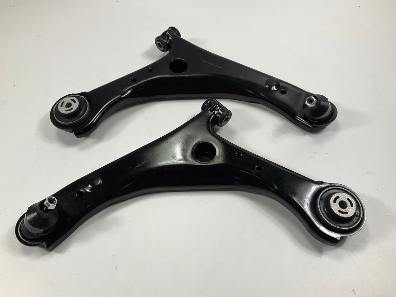 UNBOXED RK622033-RK622034 Front Lower Left & Right Control Arm & Ball Joint