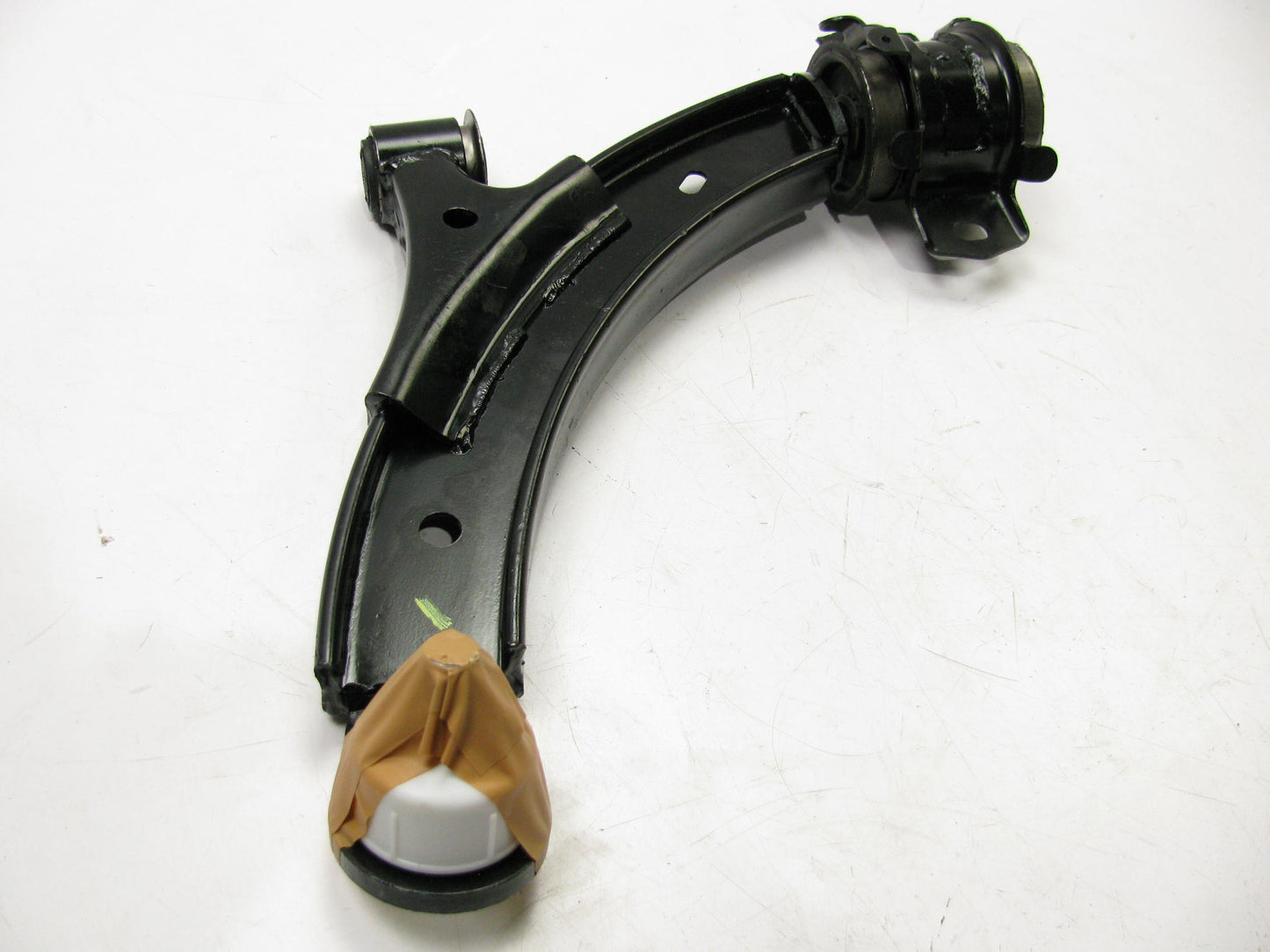 NEW - UNBOXED RK622156 Suspension Control Arm & Ball Joint - Front Left Lower