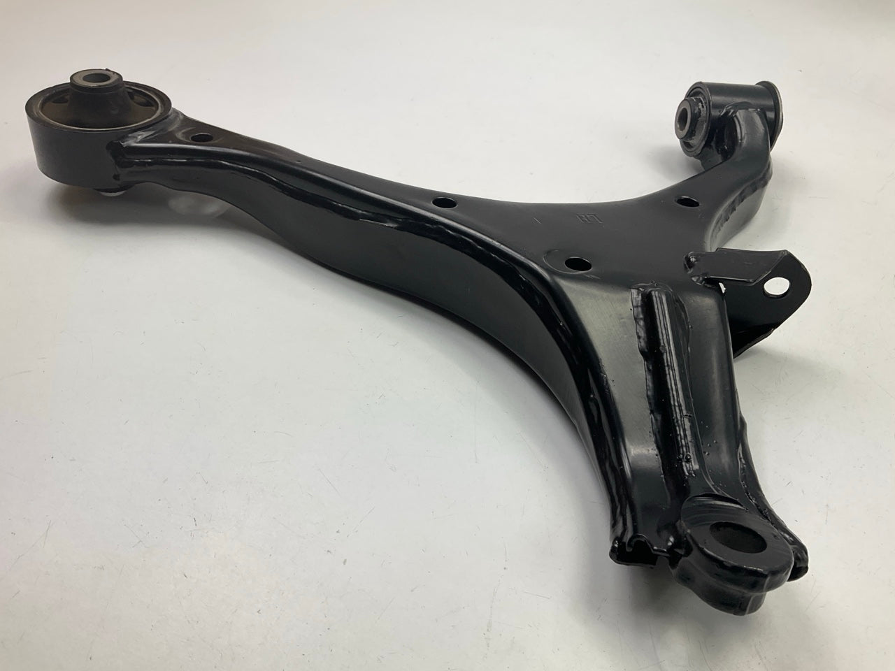 NEW - OUT OF BOX RK640288 Suspension Control Arm - Front Left Lower