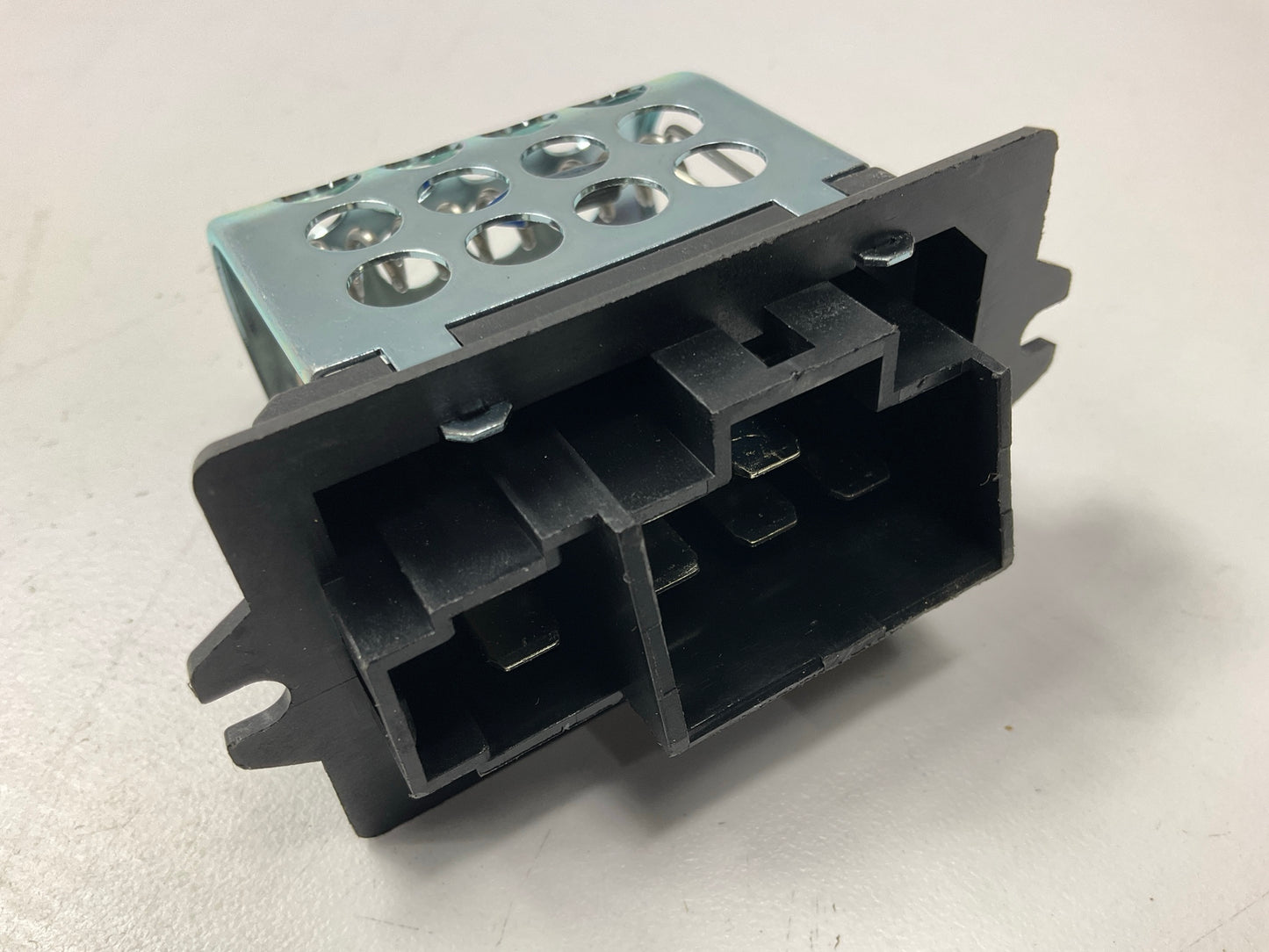 NEW - OUT OF BOX RU-97 HVAC Blower Motor Resistor