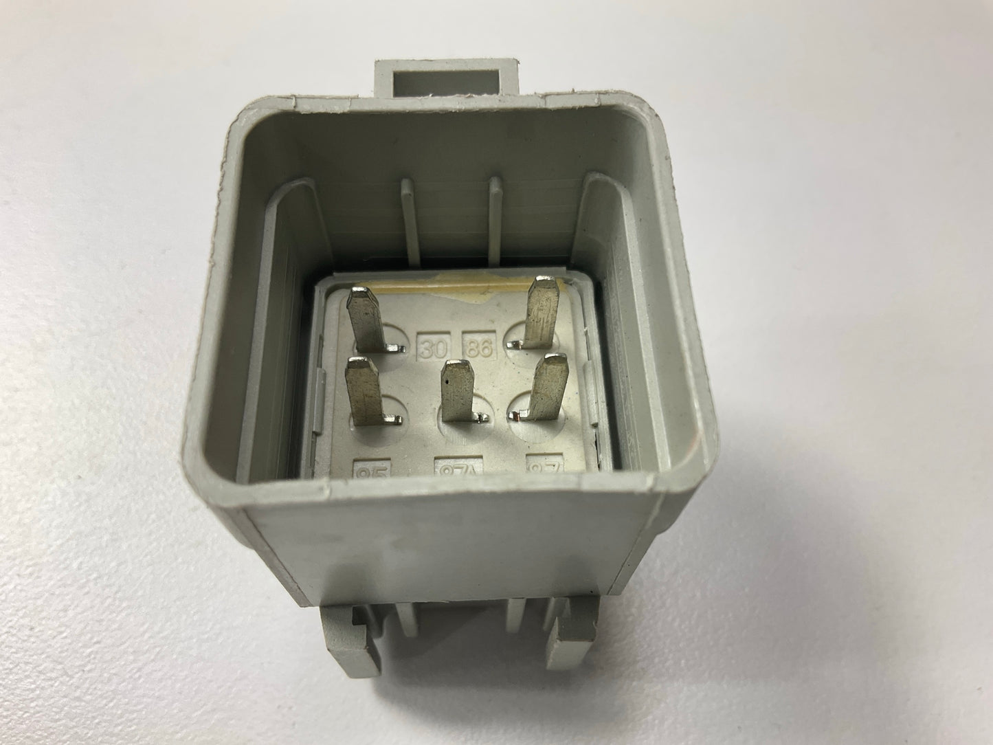 NEW - UNBOXED RY-282 HVAC Blower Motor Relay