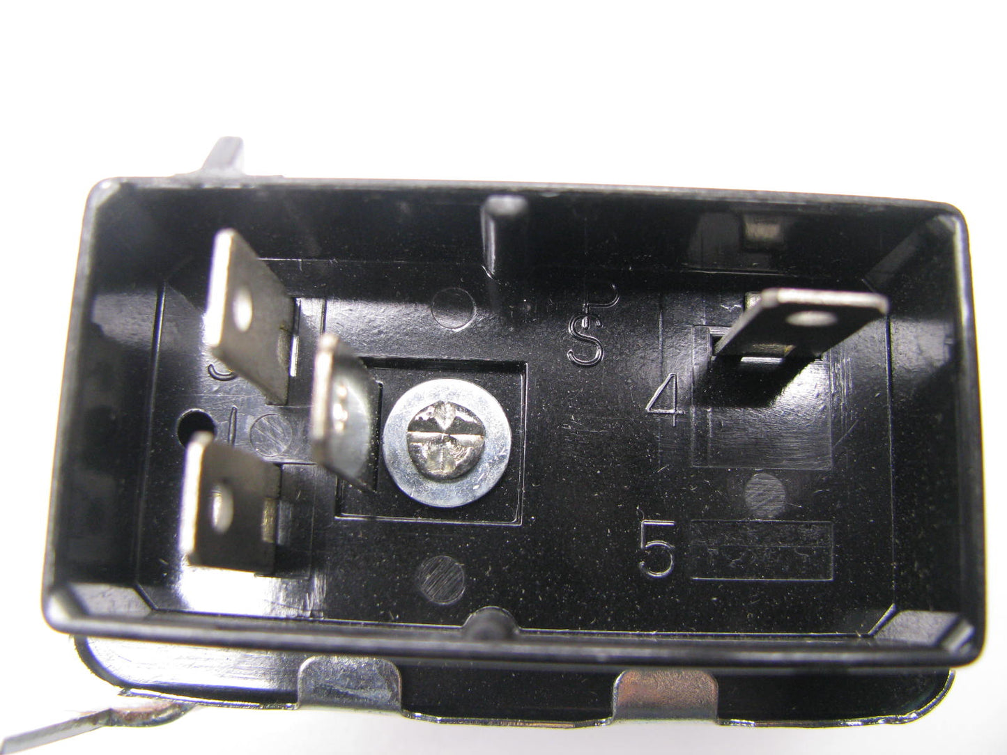 NEW - OUT OF BOX RY64 A/C Compressor Cut-Out Relay - 561740 19893