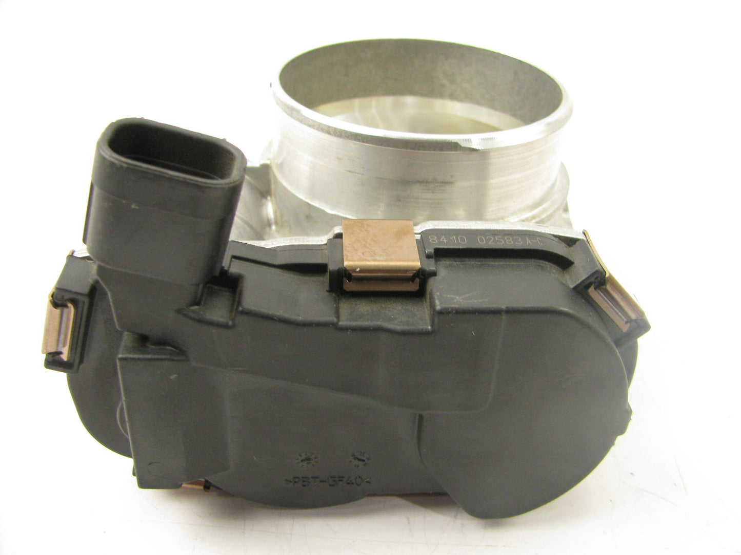 NEW - OUT OF BOX - S20009 Fuel Injection Throttle Body