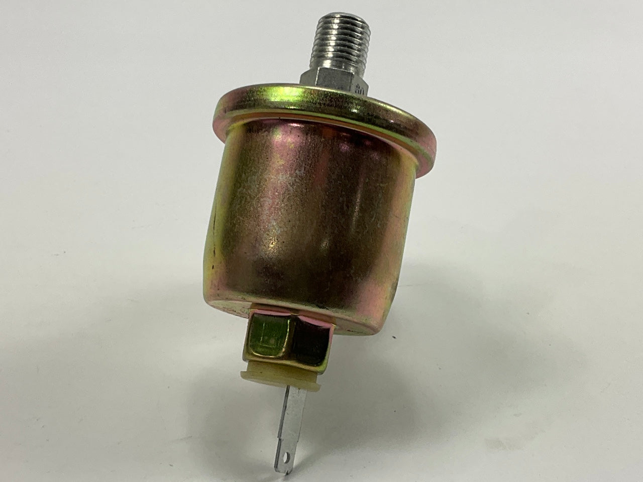 NEW UNBOXED S768 Engine Oil Pressure Switch Sender