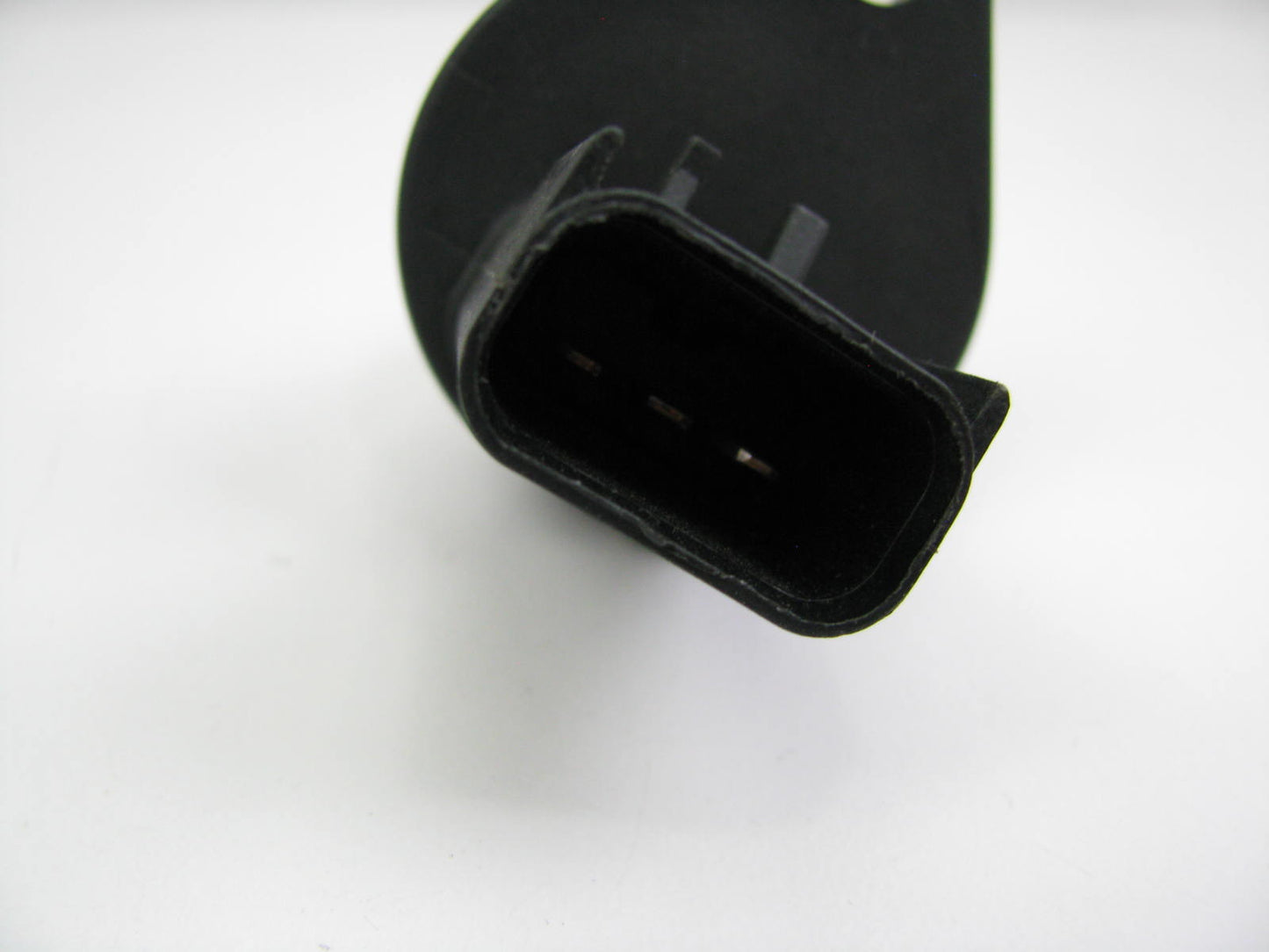 NEW - OUT OF BOX STANDARD SC203 Vehicle Speed Sensor 1998-1999 Sebring & Avenger