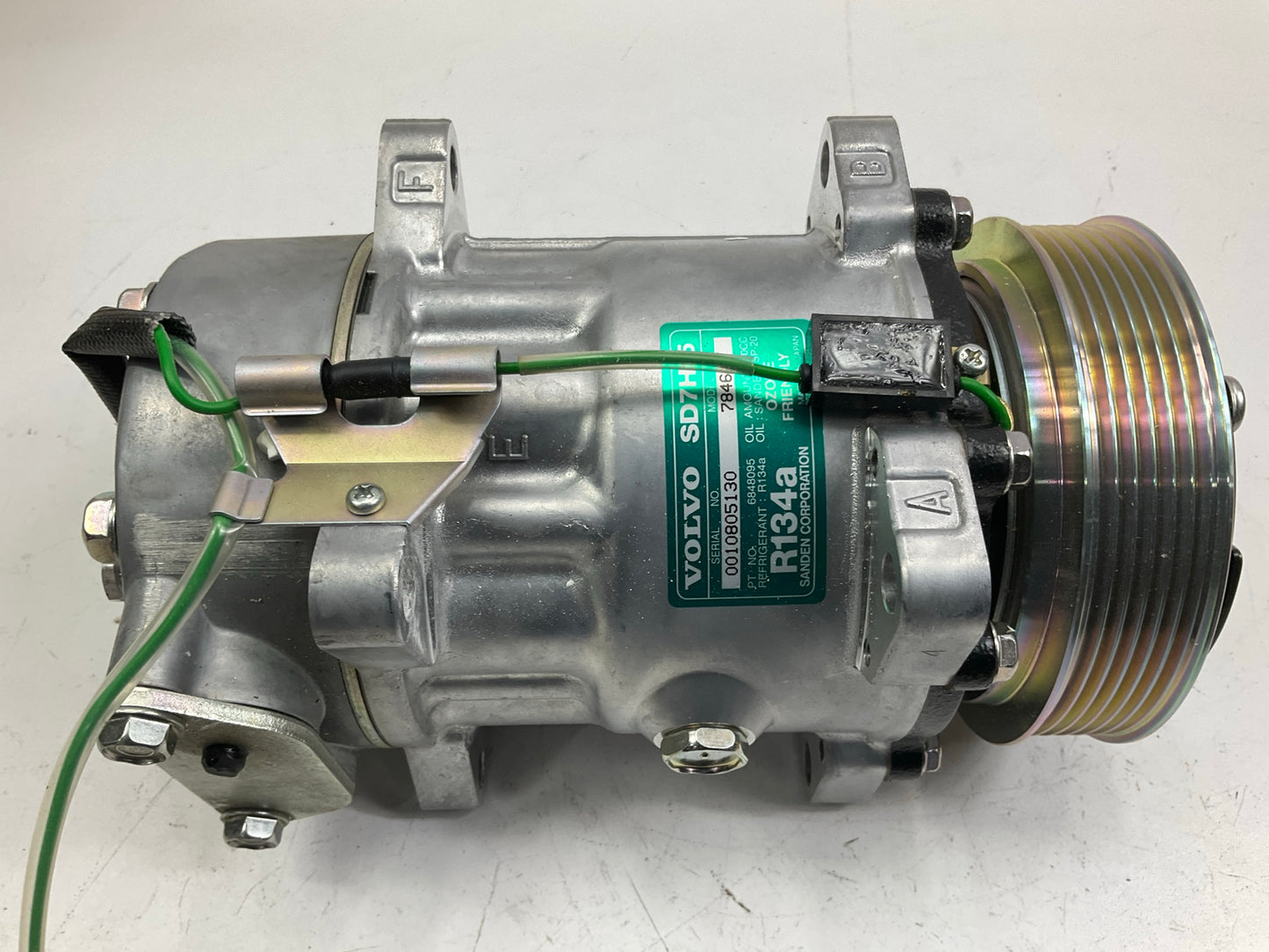 NEW UNBOXED Sanden 7846 A/C Compressor OEM Volvo SD7H15