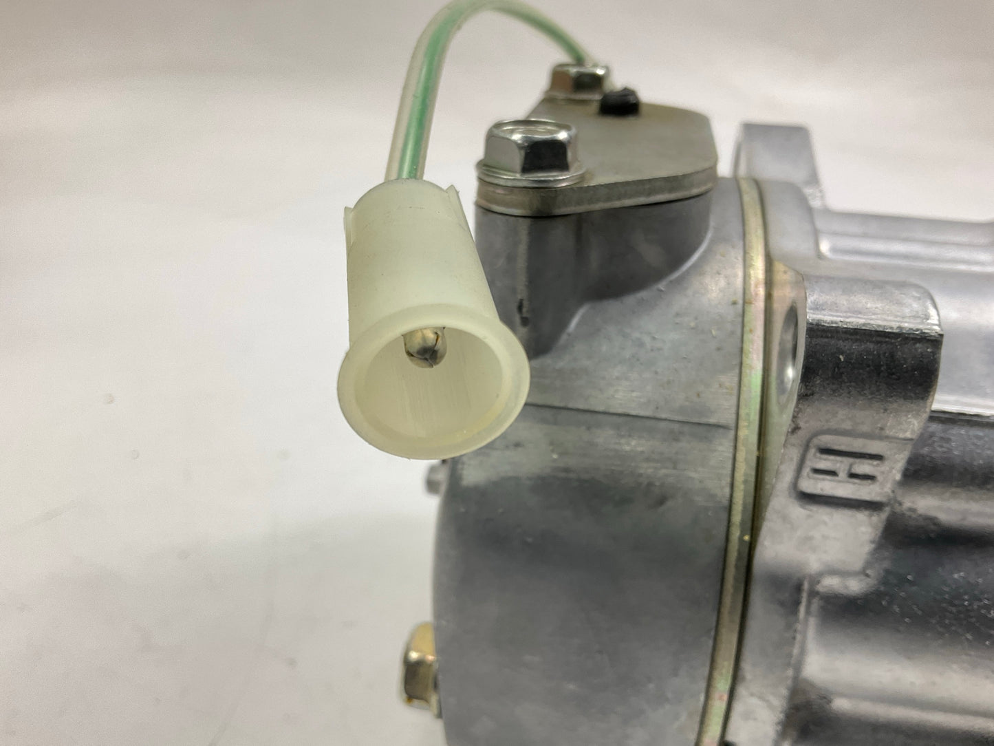 NEW UNBOXED Sanden 7846 A/C Compressor OEM Volvo SD7H15