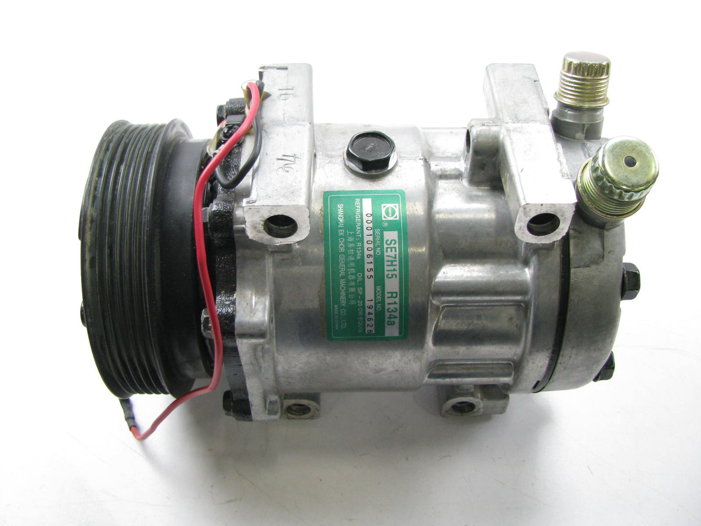 NEW - OUT OF BOX SE7H15 SD7H15 A/C Compressor W/ Clutch For IH Mack