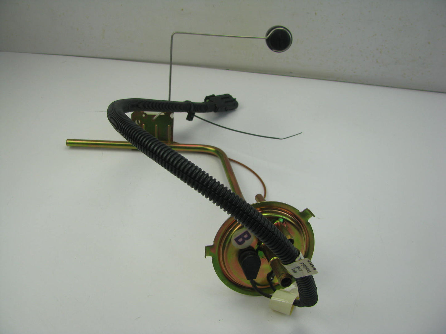 NEW OUT OF BOX - SF8953002492 Fuel Tank Sending Unit 86-87 Comanche 23.5 Gallon