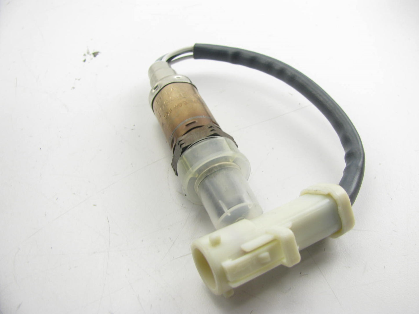 NEW - OUT OF BOX - OEM Bosch 0258003183 Oxygen O2 Sensor