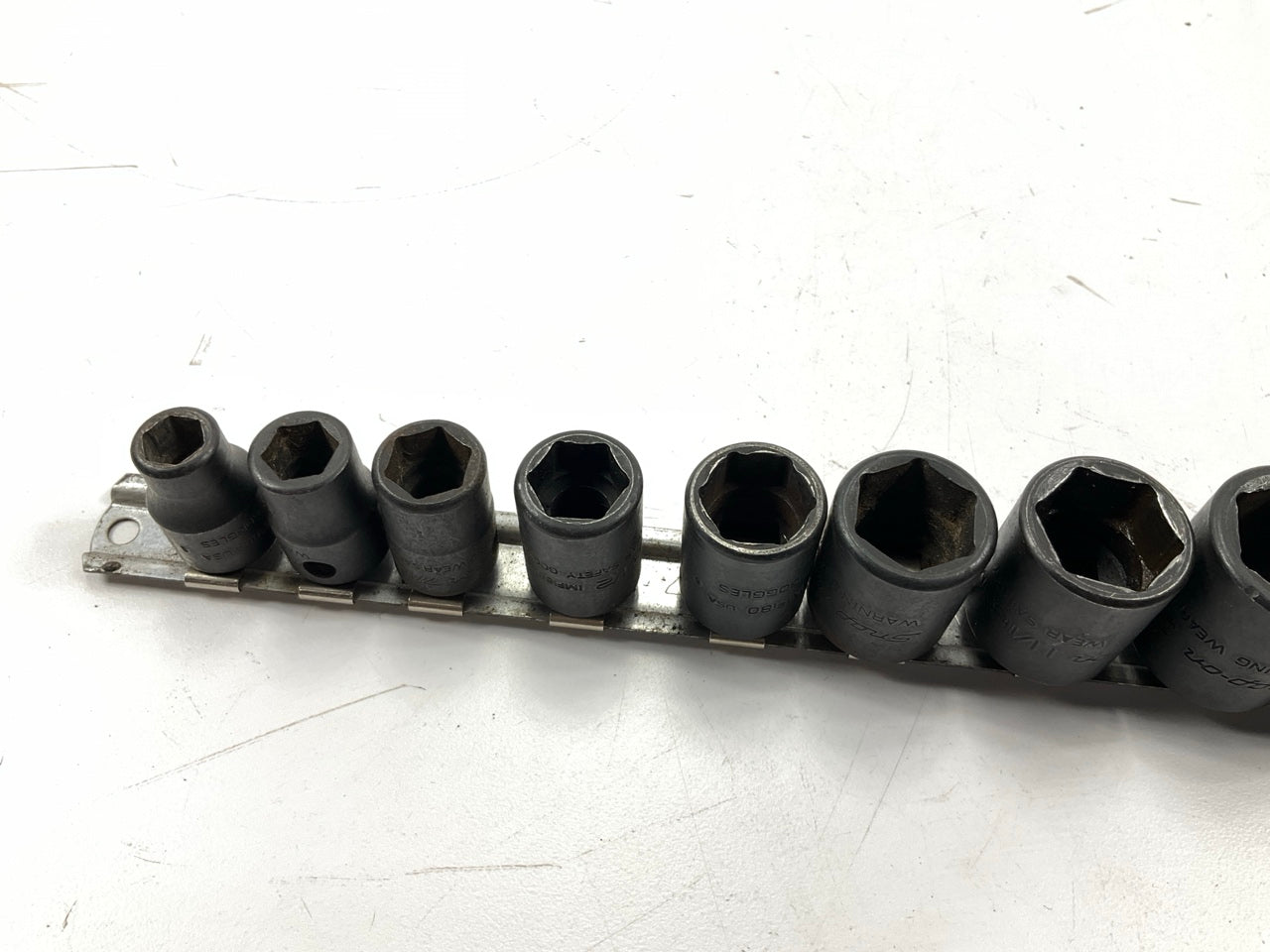 USED - Snap-On Shallow 6-Point Impact Socket Set & Rail, 3/8'' Drive, 5/16'' To 1''