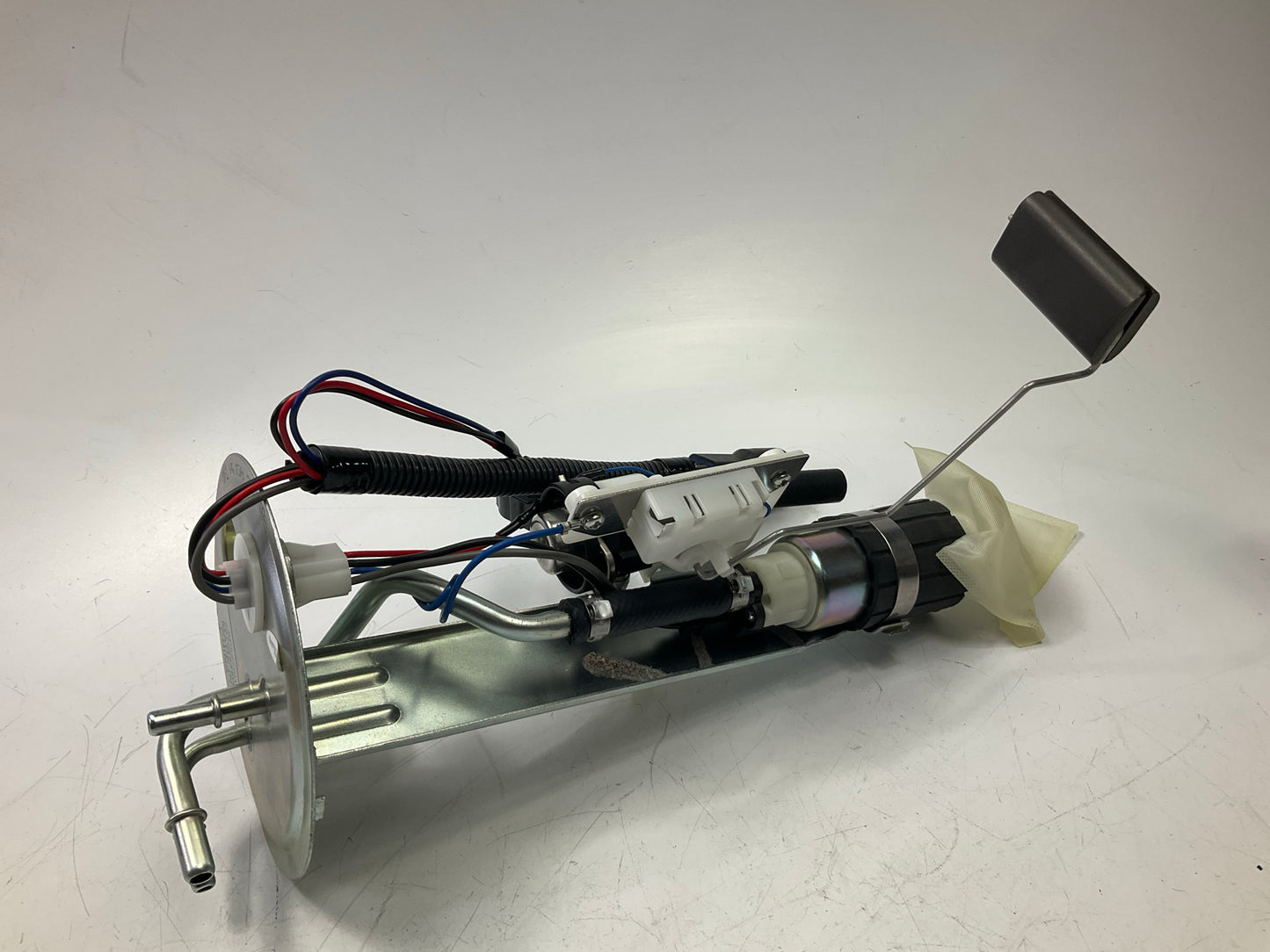 NEW UNBOXED Spectra SP2270H Fuel Pump - 2000-2001 Ford Ranger  Extended Cab ONLY