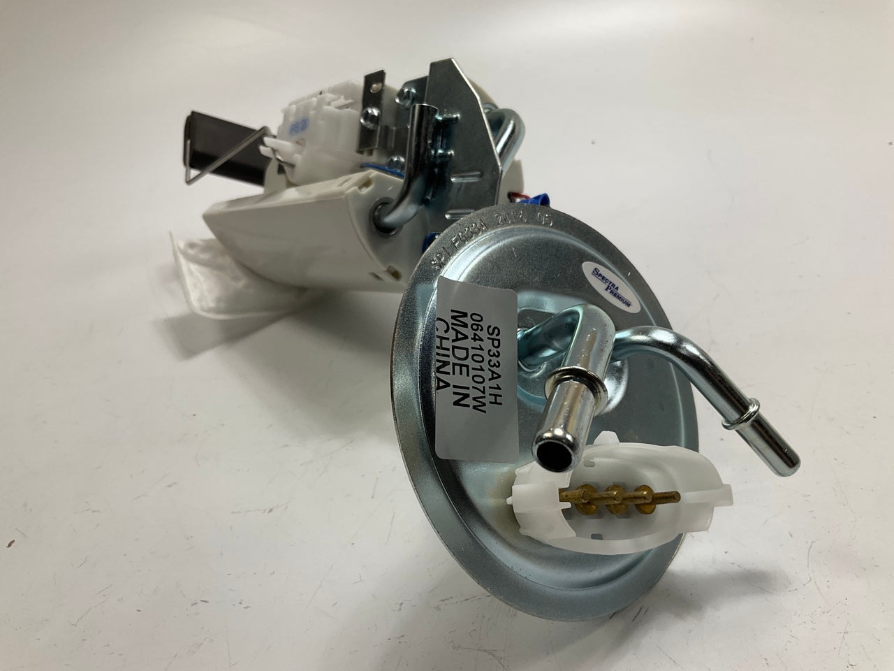 NEW - OUT OF BOX SPECTRA SP33A1H Fuel Pump And Sender Assembly