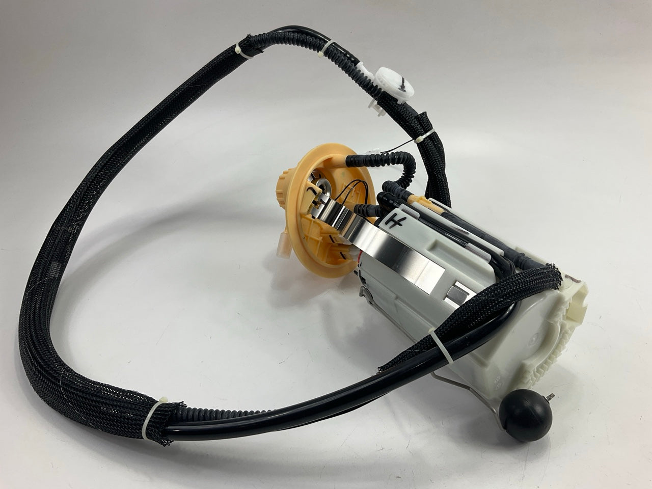 NEW UNBOXED Spectra SP5035M Fuel Pump
