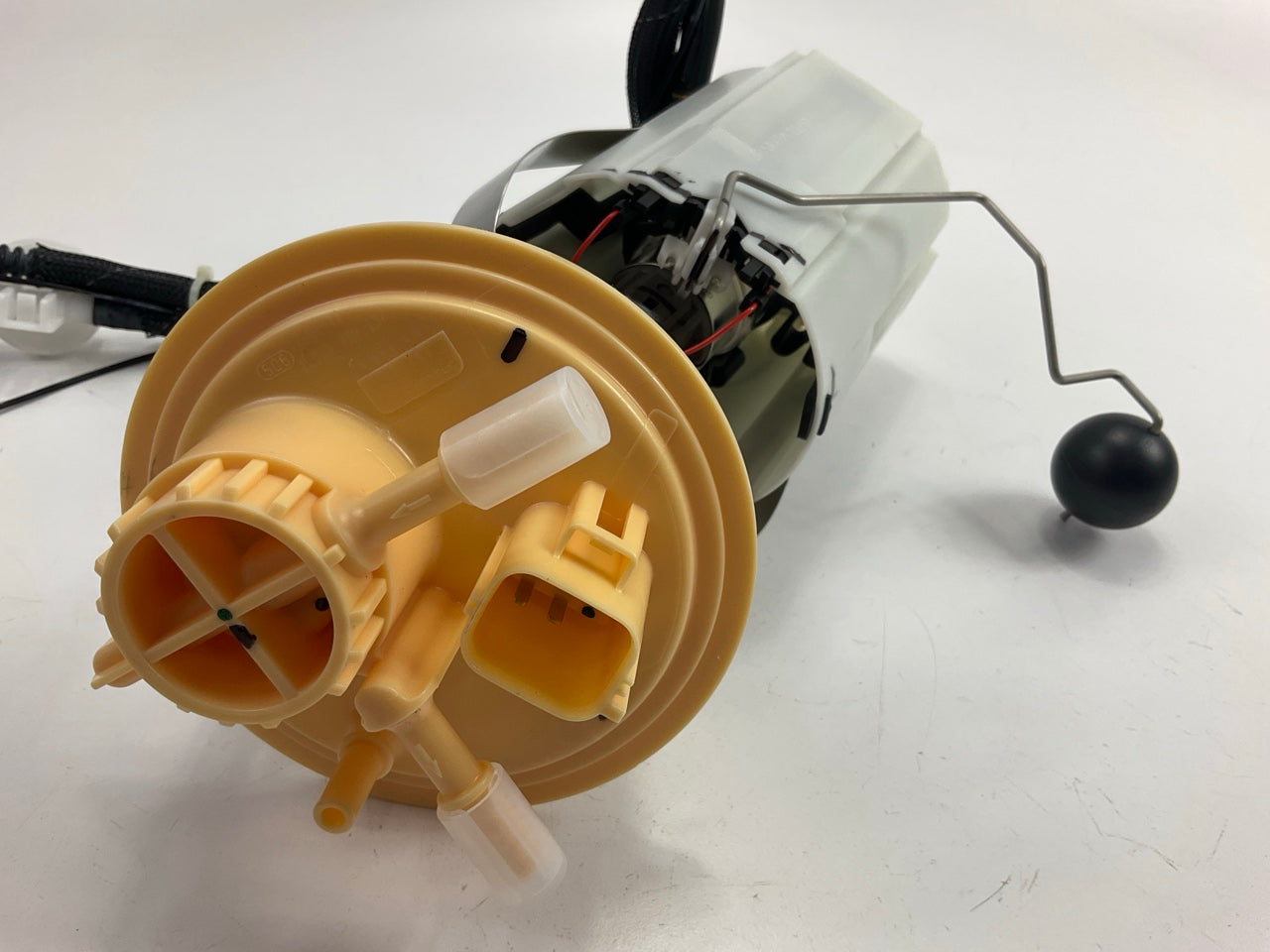 NEW UNBOXED Spectra SP5035M Fuel Pump