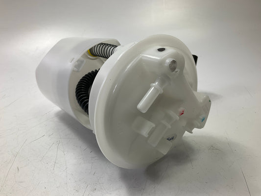 NEW UNBOXED Spectra SP5039M Fuel Pump - 2000-2004 Volvo S40, V40 1.9L TURBO
