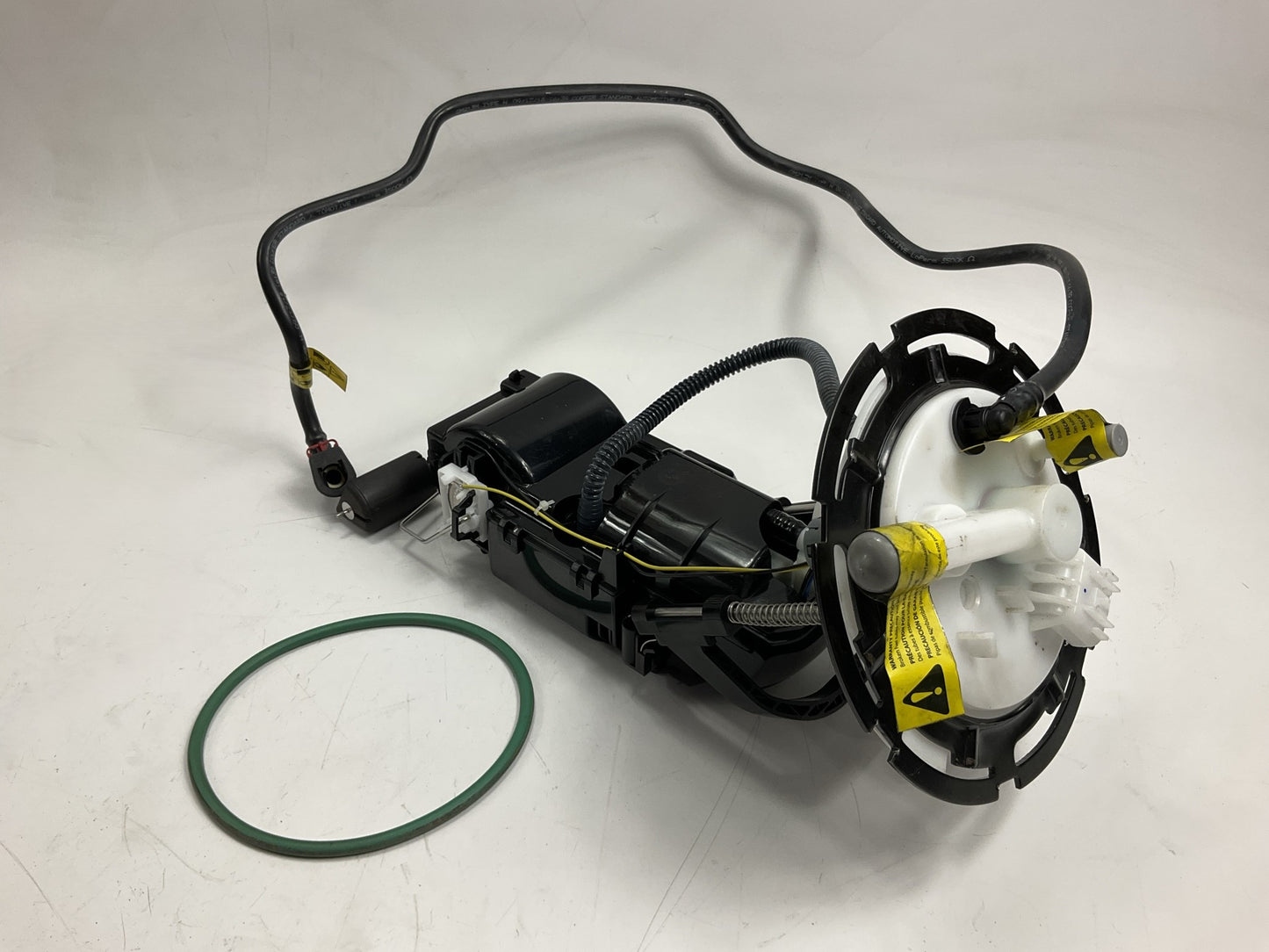 NEW - OUT OF BOX SP6632M Fuel Pump - 2009-2010 Chevy Malibu, Pontiac G6