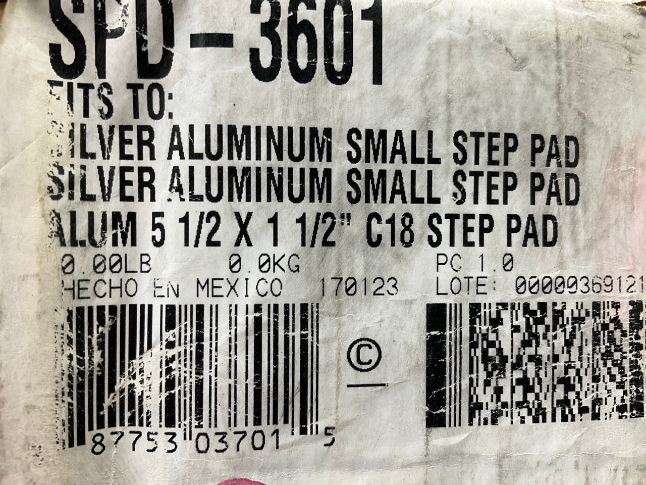 NEW UNBOXED Go Rhino SPD-3601 Aluminum ''Original'' Dominator D3 Step Pads