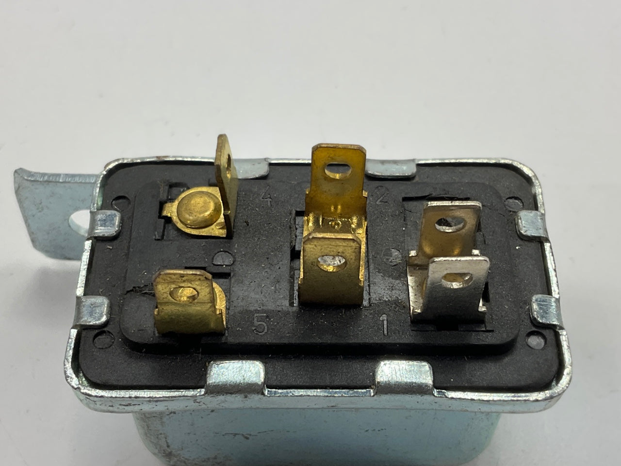 NEW - UNBOXED SR 120 Starter Relay