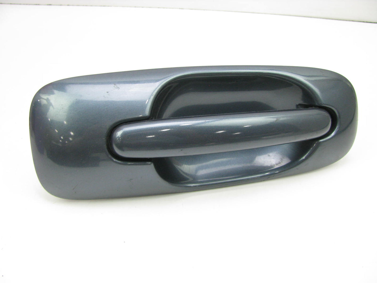 USED Front Right Driver Exterior Door Handle 2001-2007 Caravan, Town & Country