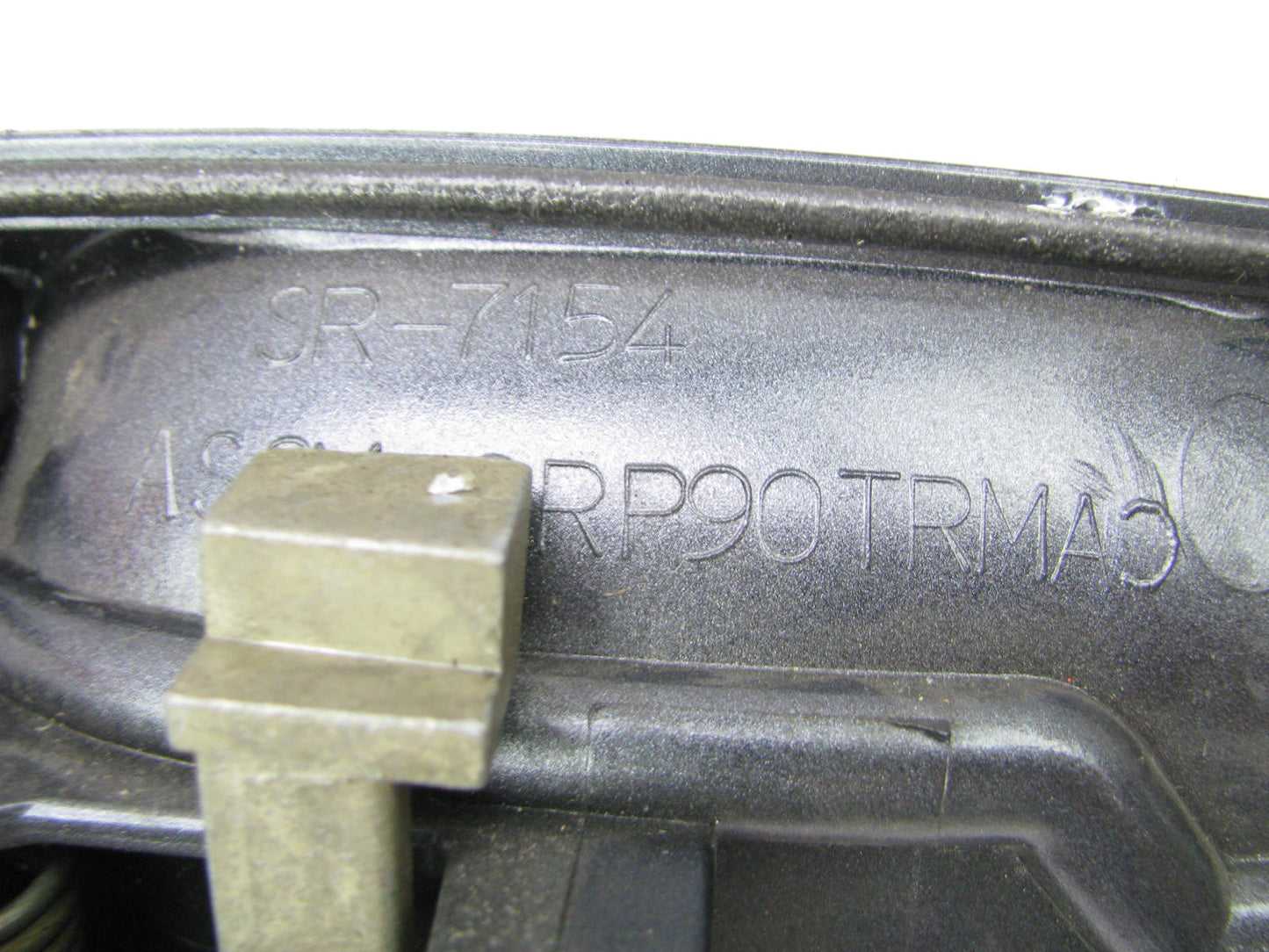 USED Front Right Driver Exterior Door Handle 2001-2007 Caravan, Town & Country
