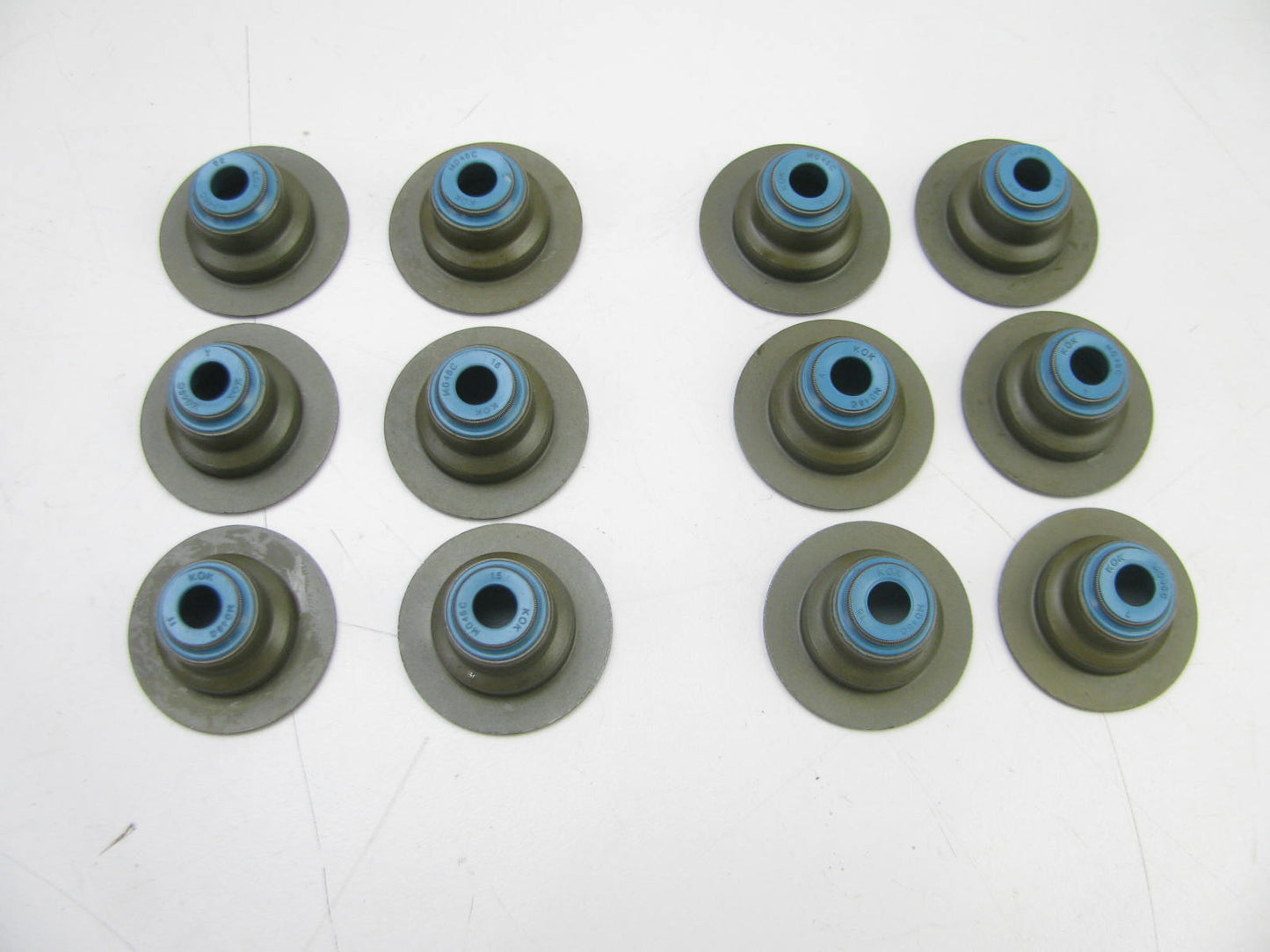 NEW - UNBOXED - (12) FEL-PRO SS70858 Valve Stem Seals Set