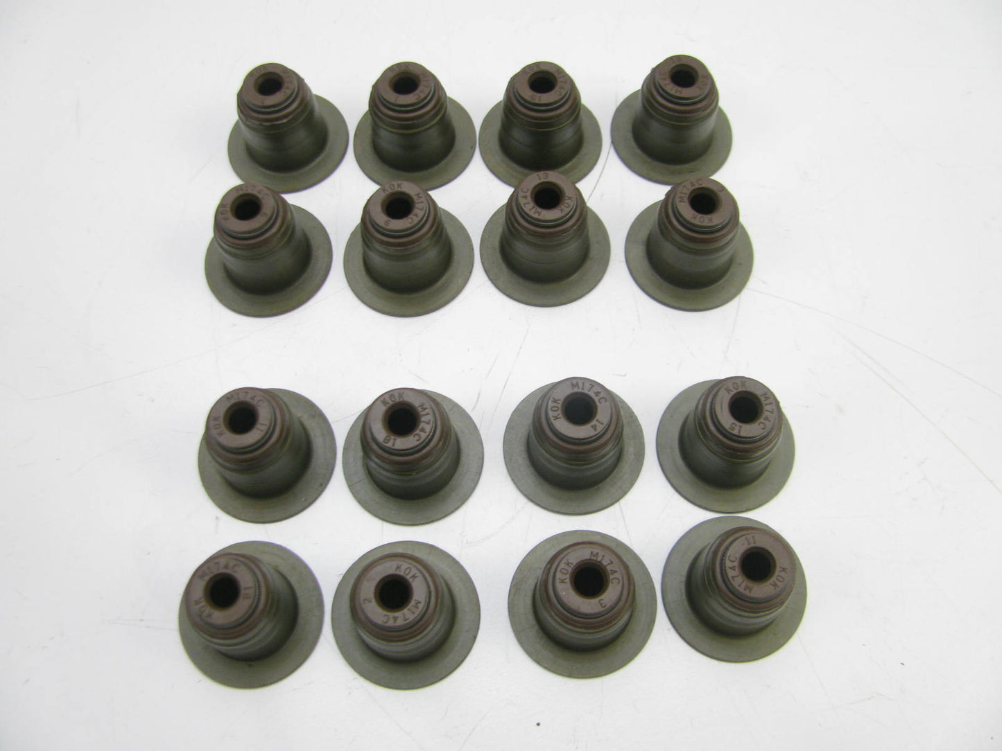 NEW - UNBOXED - (16) FEL-PRO SS71237 Engine Valve Stem Seals Set