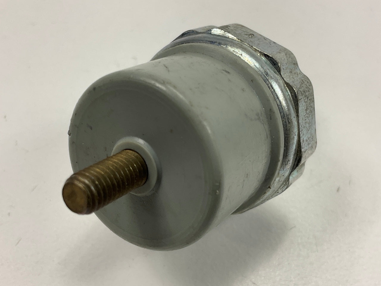 NEW UNBOXED OEM Motorcraft SW-2220 Engine Oil Pressure Switch Sender