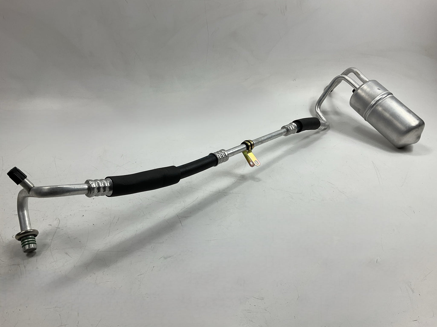 NEW AFTERMARKET T55307 A/C Accumulator With Hose For 1996-2007 Ford Taurus