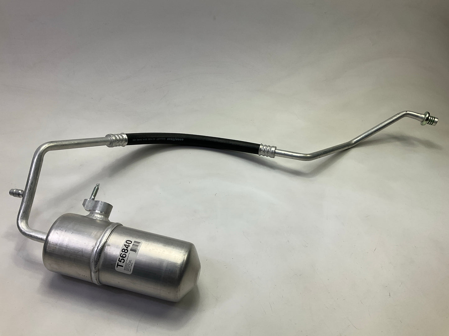 NEW UNBOXED T56840 A/C Accumulator W/ Hose Assembly 1999-2003 Ford F-150 4.2L V6